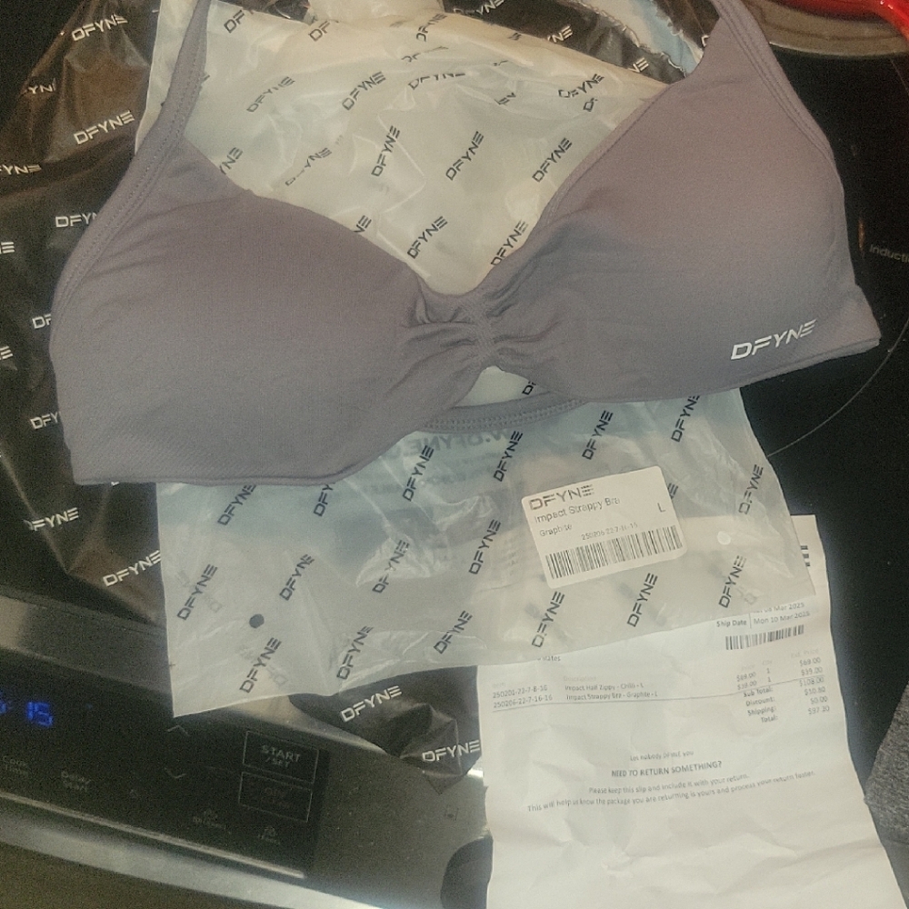 DFYNE Impact Strappy Bra in Graphite